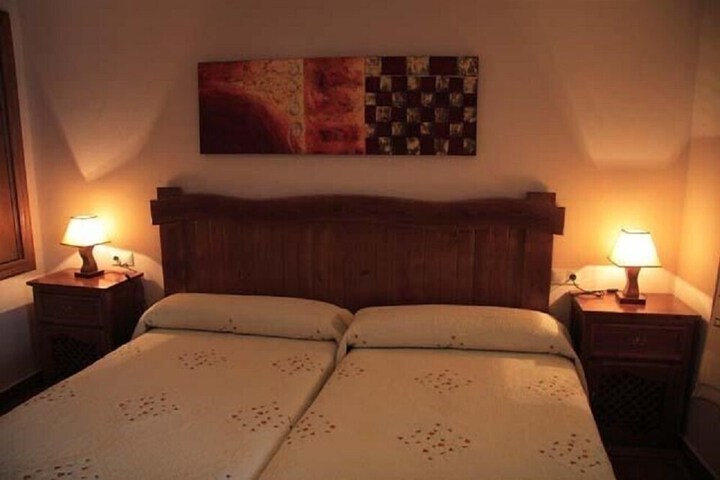 Room 7 of 25
