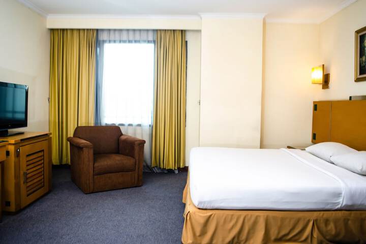 Room 8 of 44