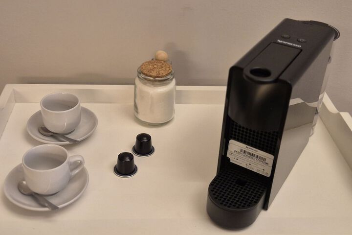 Breakfast/Coffee Service 18 of 42