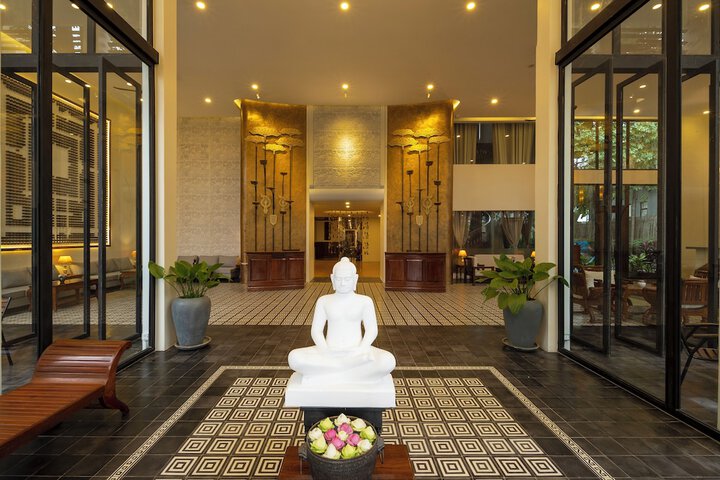 Hotel 3 of 63