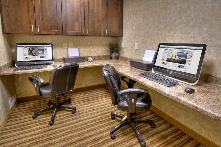 Business Center 21 of 30
