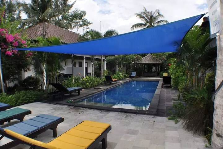 Pool Hotel