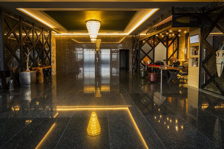 Hotel Interior 6 of 102