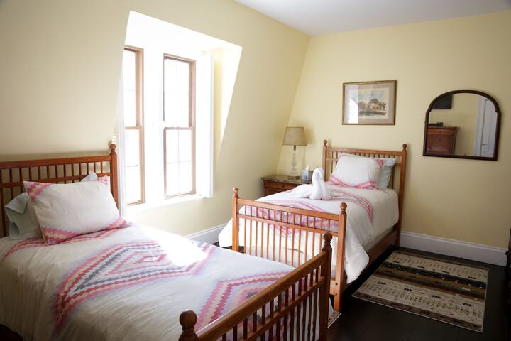 Room 8 of 29