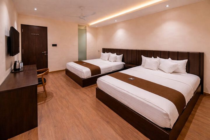 Room 14 of 25