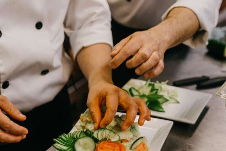 Dining 38 of 63