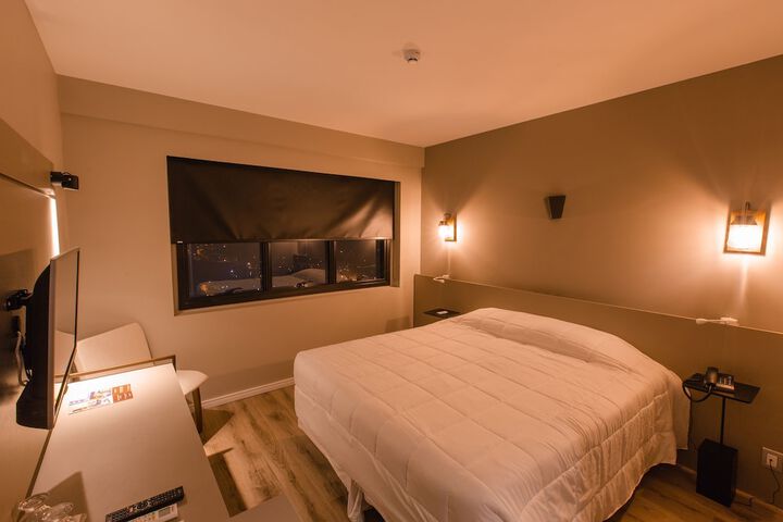 Room 4 of 27