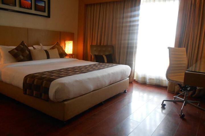 Room 6 of 31
