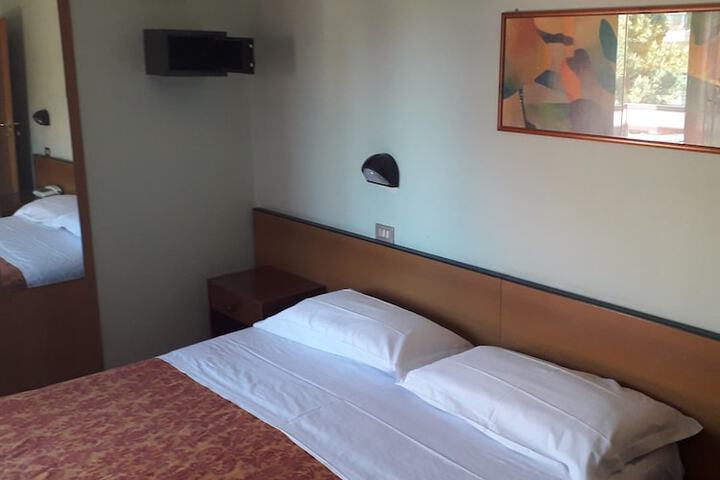 Room 12 of 55