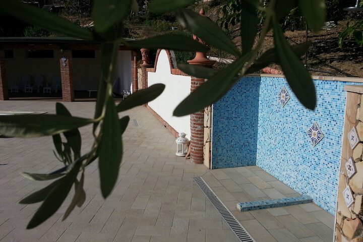 Pool 54 of 131