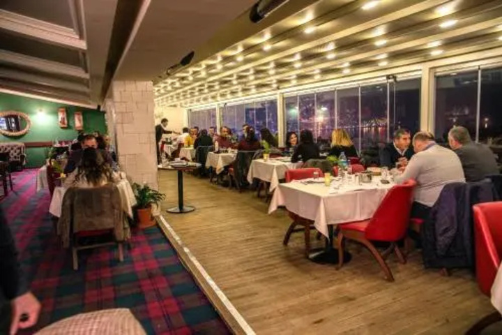 Dining 9 of 9