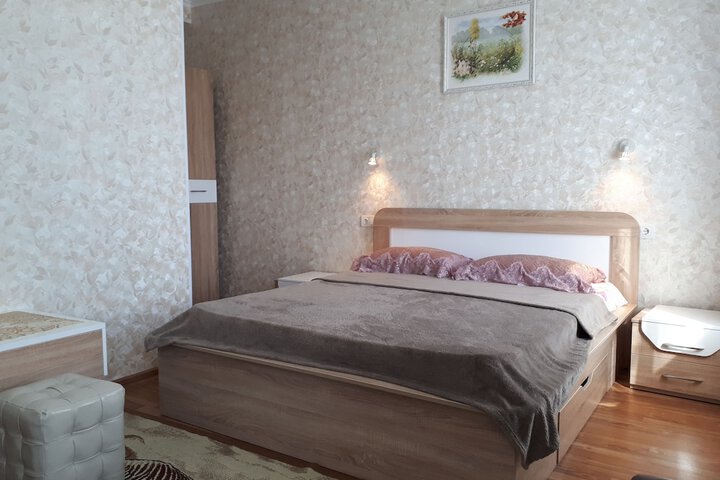 Room 15 of 32
