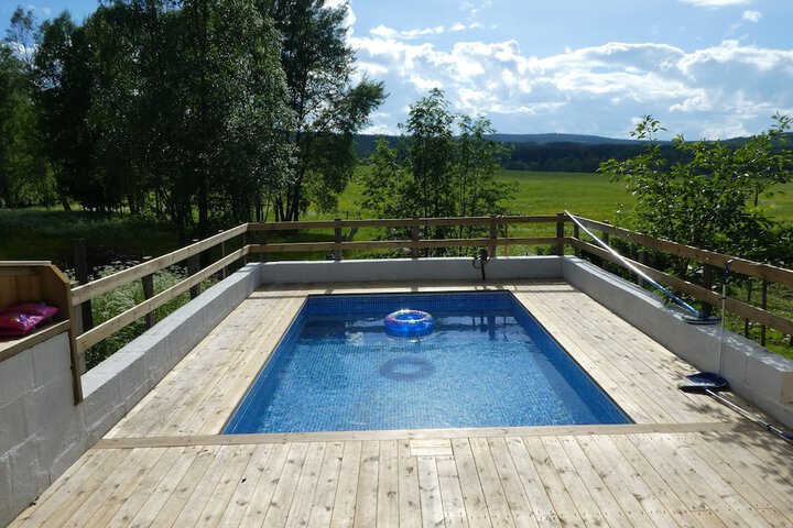 Pool 31 of 73