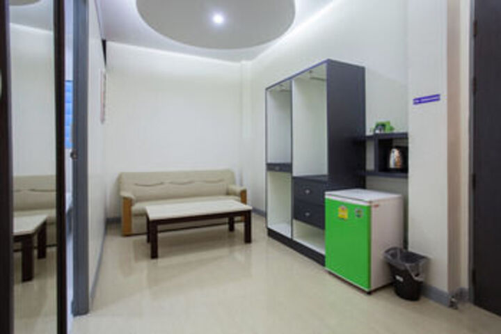 Room 11 of 29