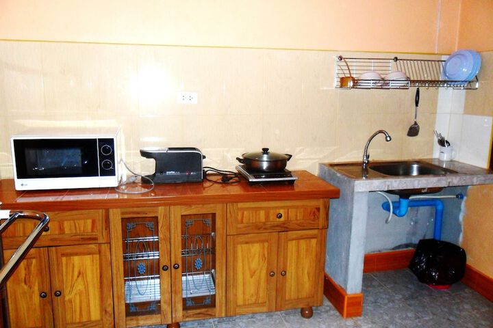 Room 3 of 34