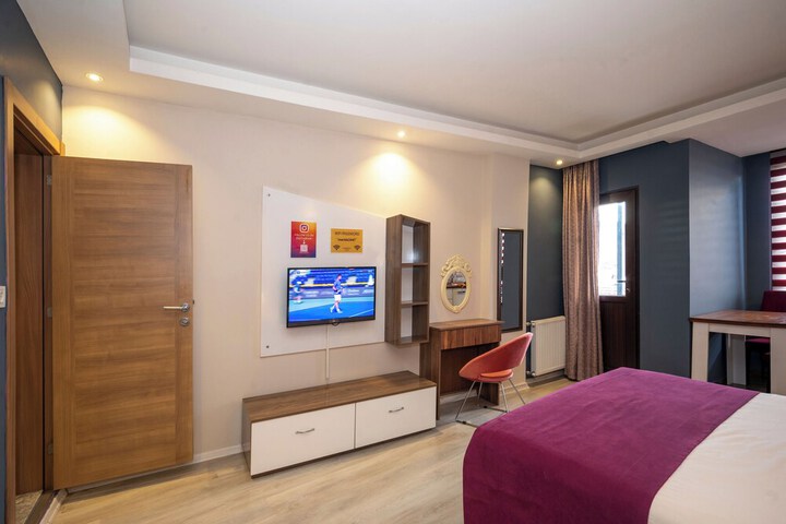 Room 46 of 158