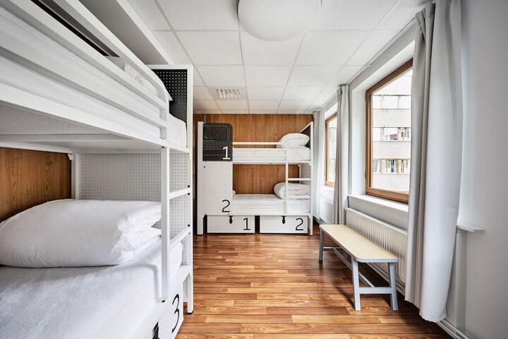 Room 17 of 65