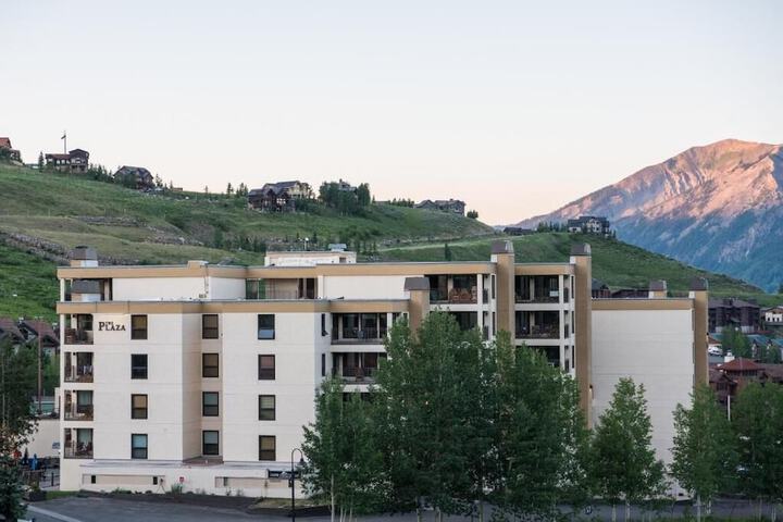 Hotel 216 of 229
