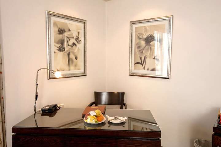 Room 7 of 69