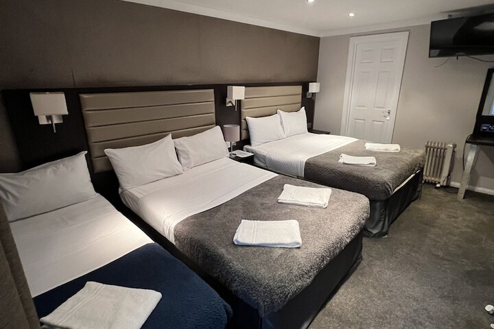 Room 40 of 52