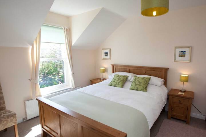 Room 4 of 45