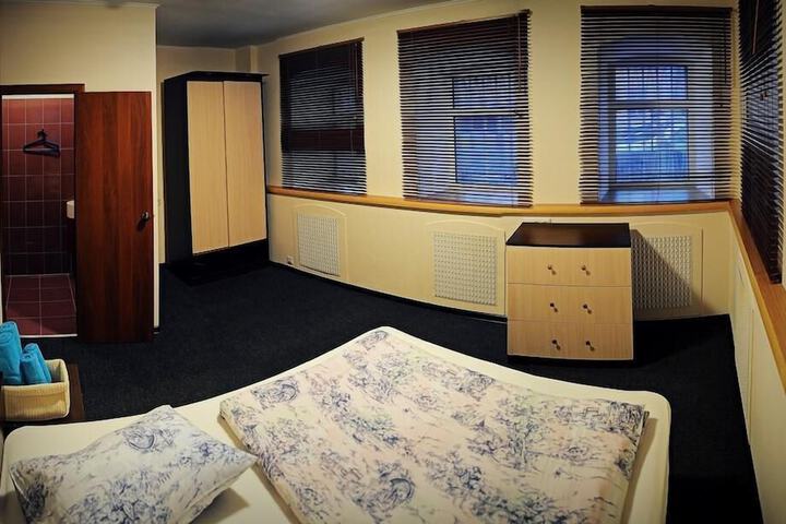 Room 22 of 67