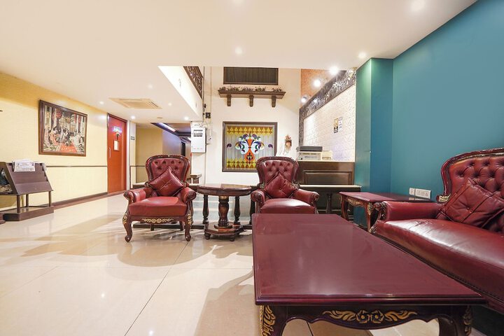 Hotel Interior 9 of 33