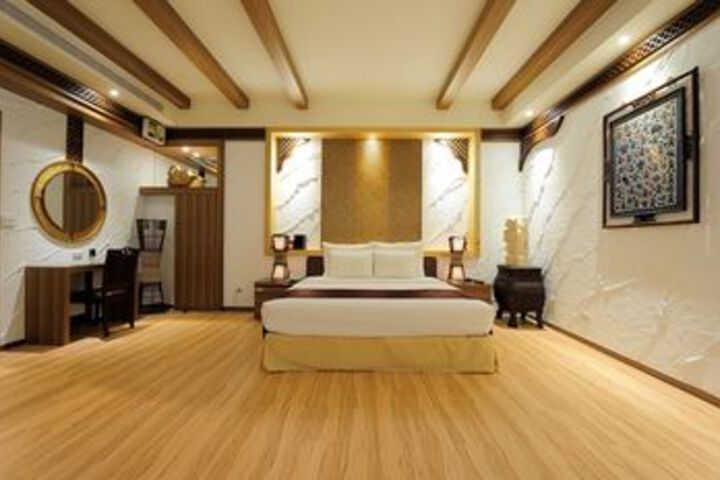 Room 74 of 118