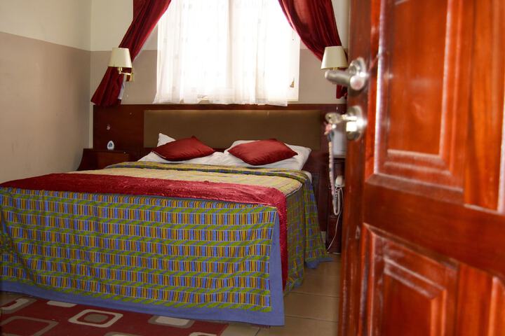 Room 3 of 50