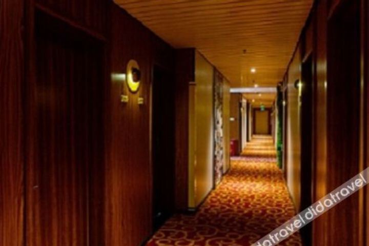 Hotel Interior 4 of 16