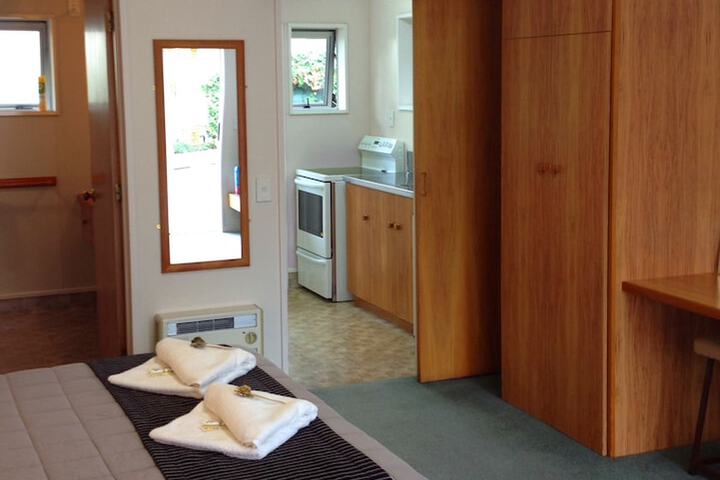 Room 5 of 35