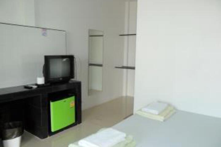 Room 3 of 5