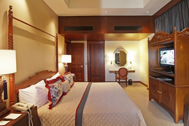 Room 14 of 78
