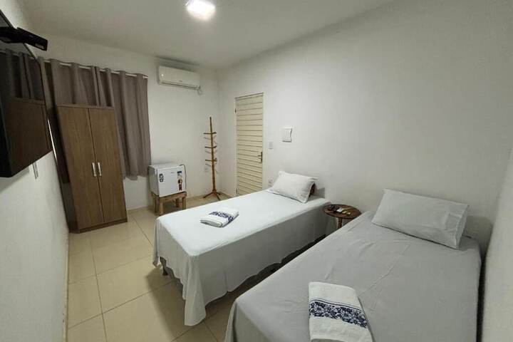 Room 5 of 14