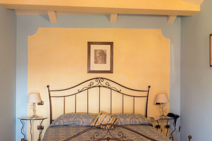 Room 13 of 49