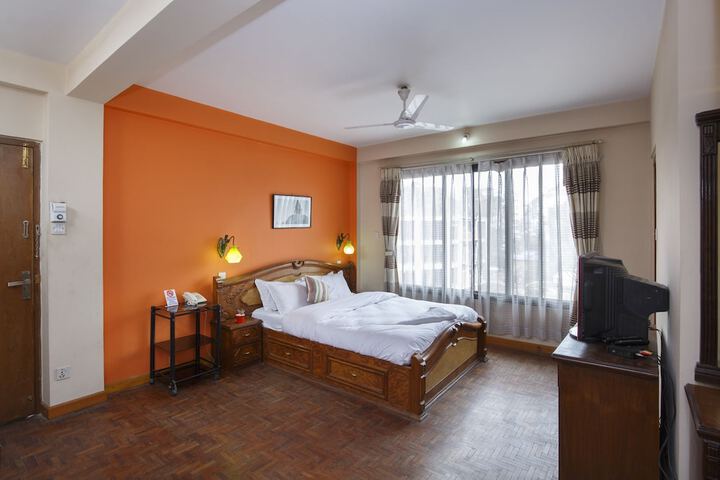 Room 3 of 30