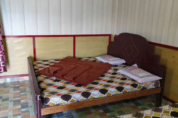 Room 4 of 26
