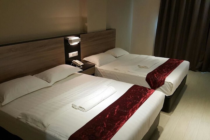 Room 8 of 47