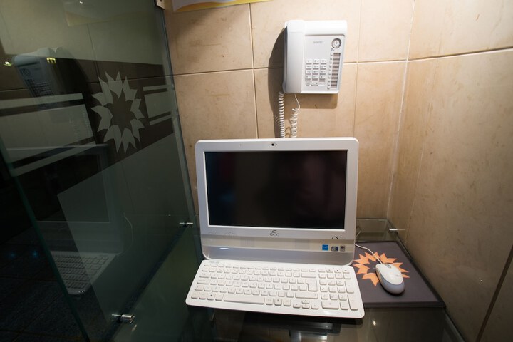 Business Center 39 of 52