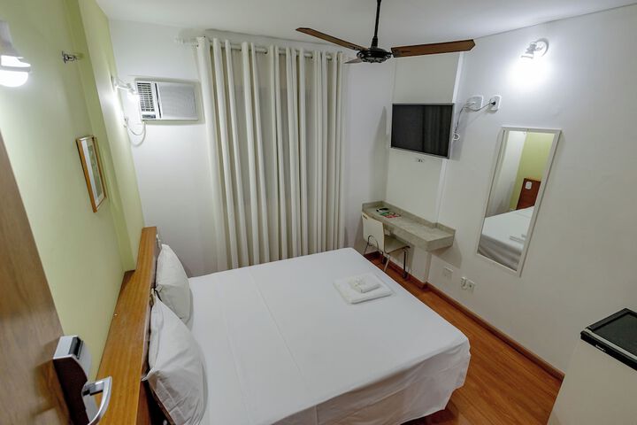 Room 35 of 119