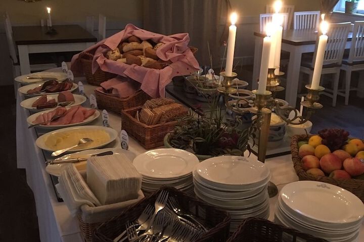Breakfast/Coffee Service 23 of 53