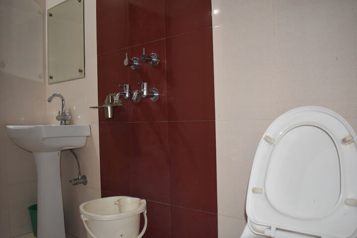 Room 17 of 22