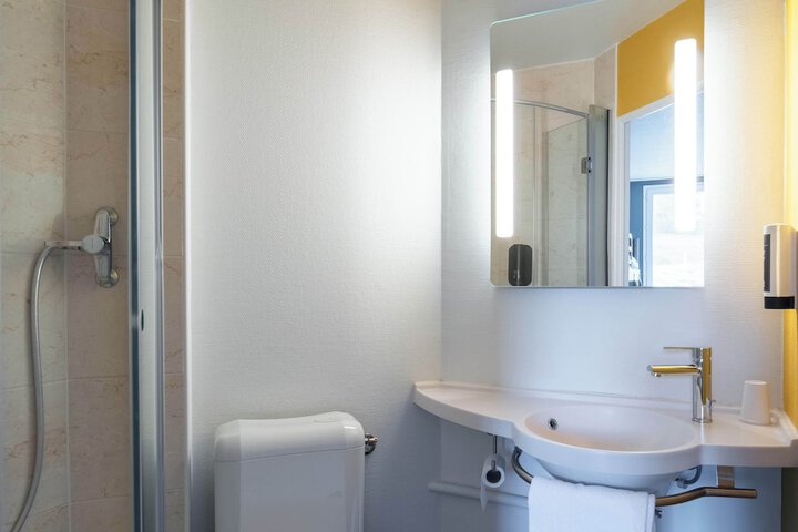 Clean Restrooms