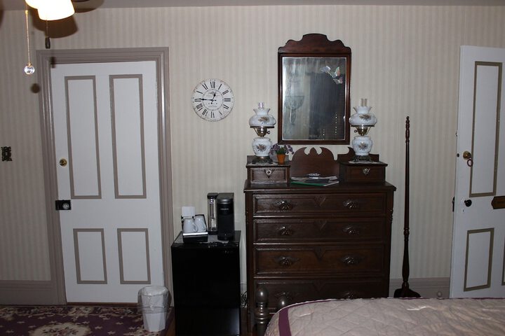 Room 25 of 69