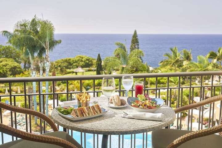 Dining Photos