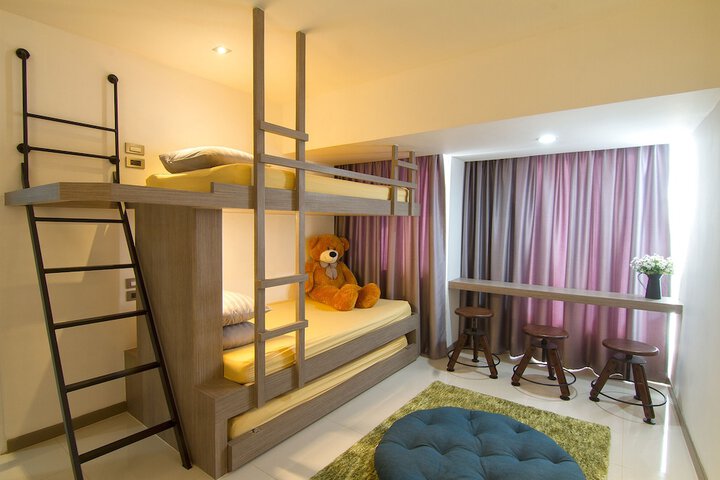 Room 29 of 90