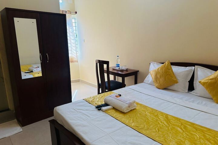 Room 15 of 24