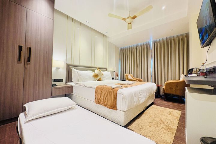 Room 52 of 55