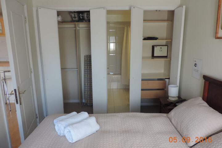 Room 7 of 44