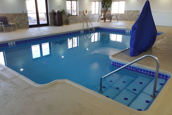 Pool 20 of 50